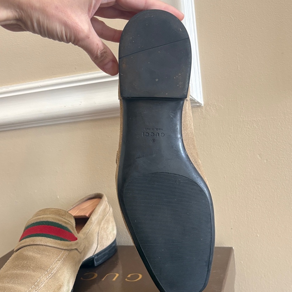 Gucci jordaan Beige Suede Loafers with Red & Green Web - Picture 7 of 10